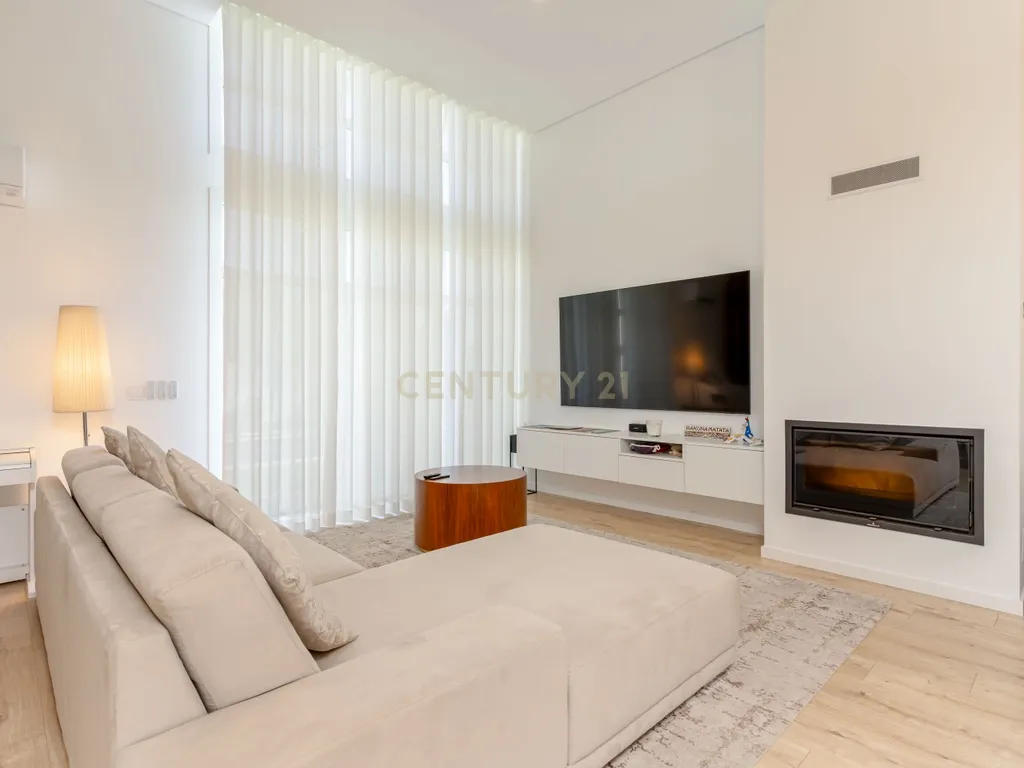 Moradia T4 Térrea de excelência com piscina e casa independente de 50m2 | Quinta da Marquesa - Image 19