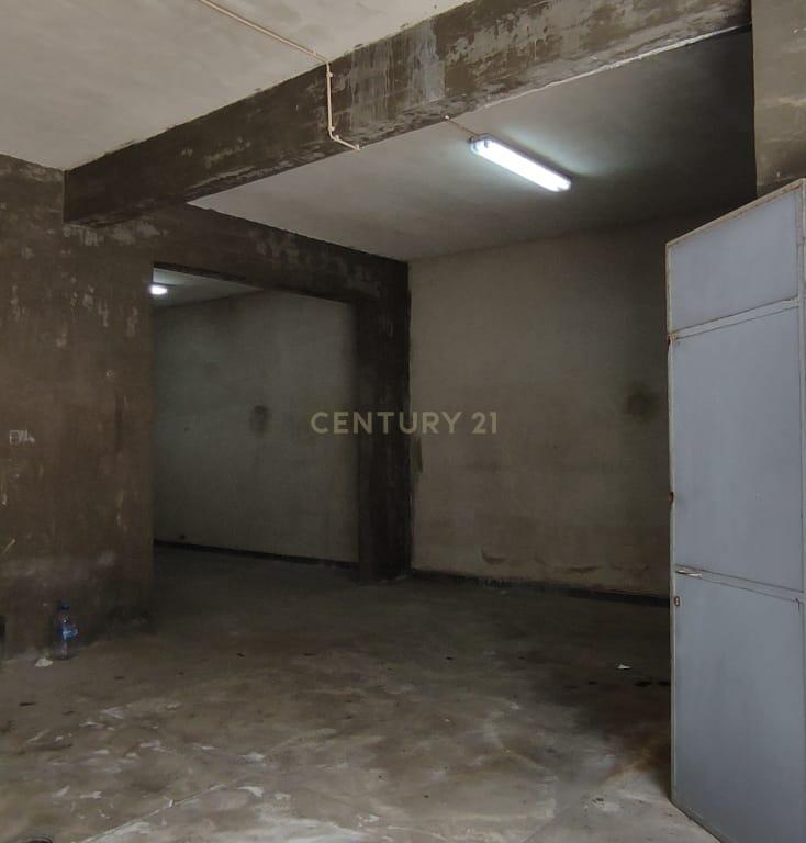 INVESTIMENTO - Venda de armazém arrendado (Lote 354) – Olivais Sul, Lisboa - Image 5