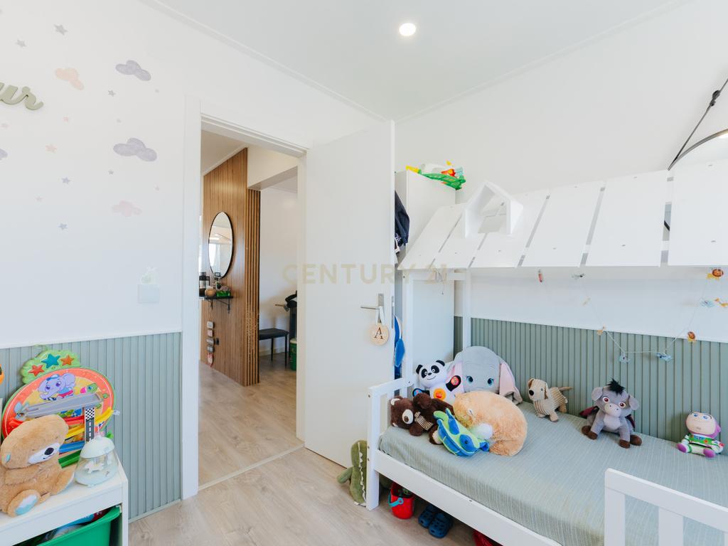 Apartamento T2+1 Renovado em Alhos Vedros - Image 17
