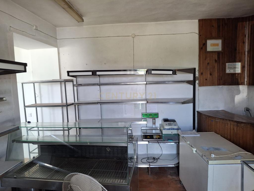 Loja de Mercearia para trespasse - Oportunidade Única - Image 1