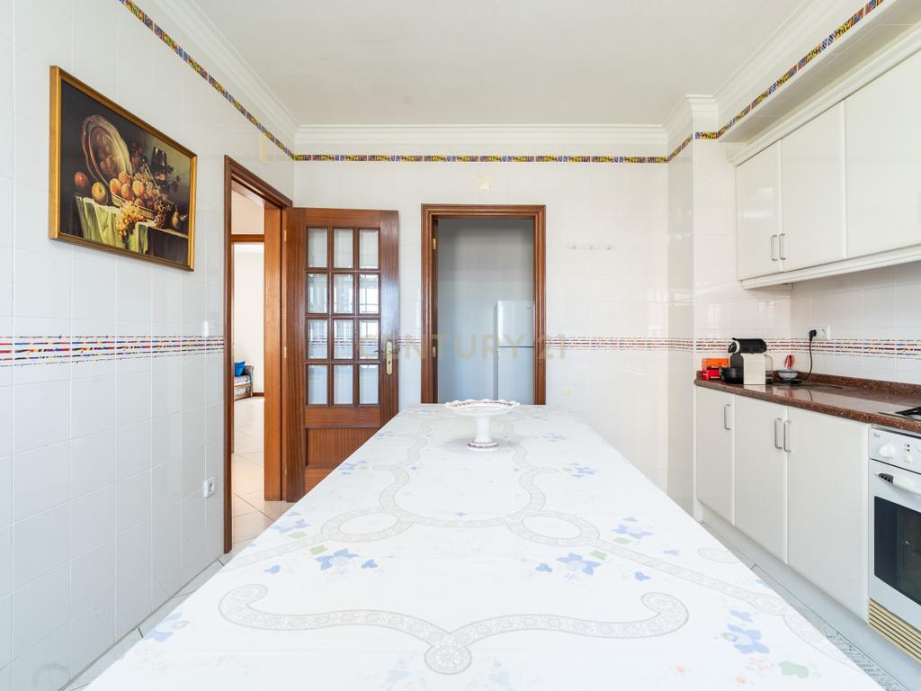 Apartamento T3 + 2 - Figueira da Foz  - Image 7