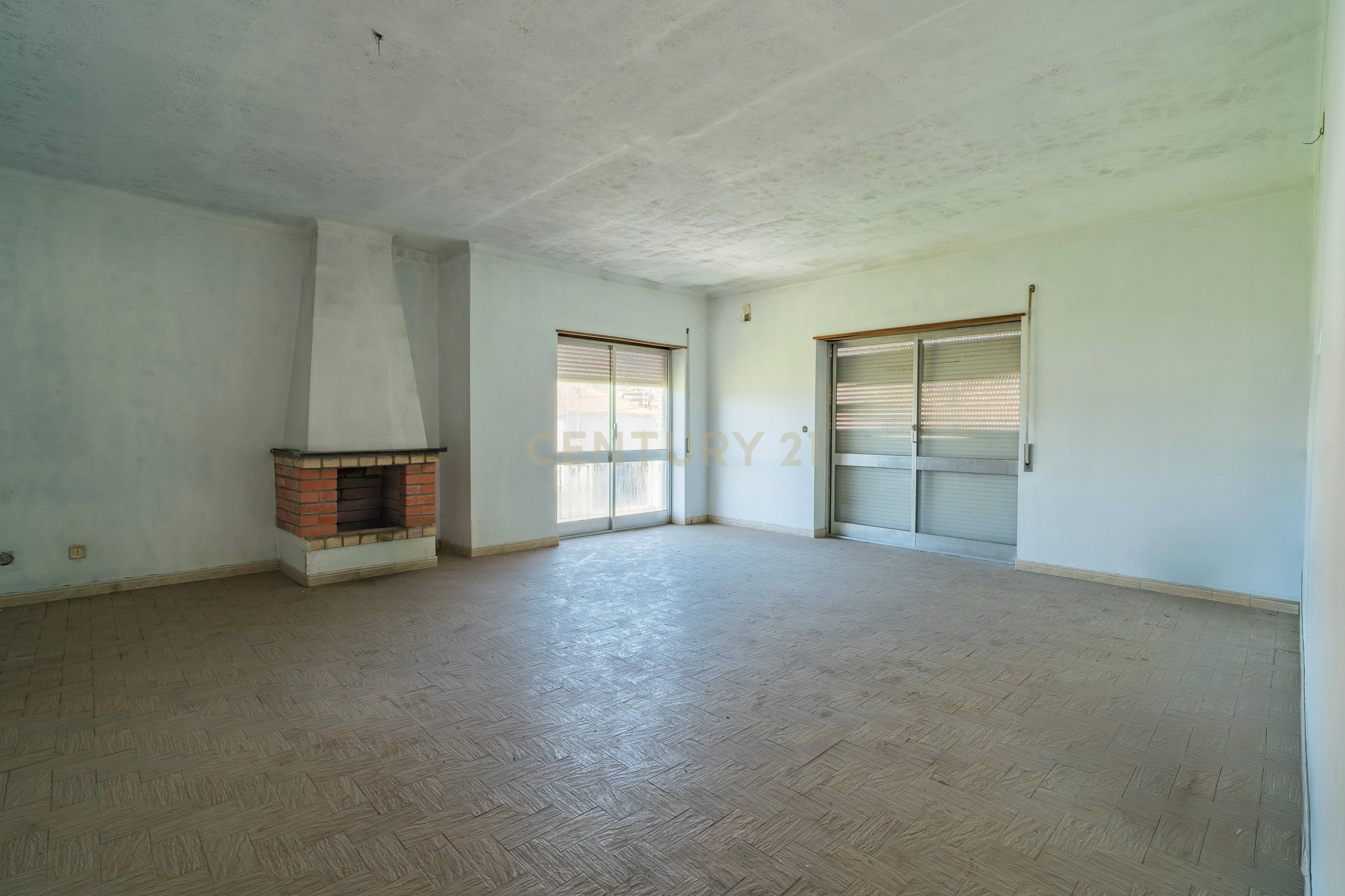 Fotografia 4 de Oportunidade Única - Moradia com terreno nas Olhalvas, Leiria