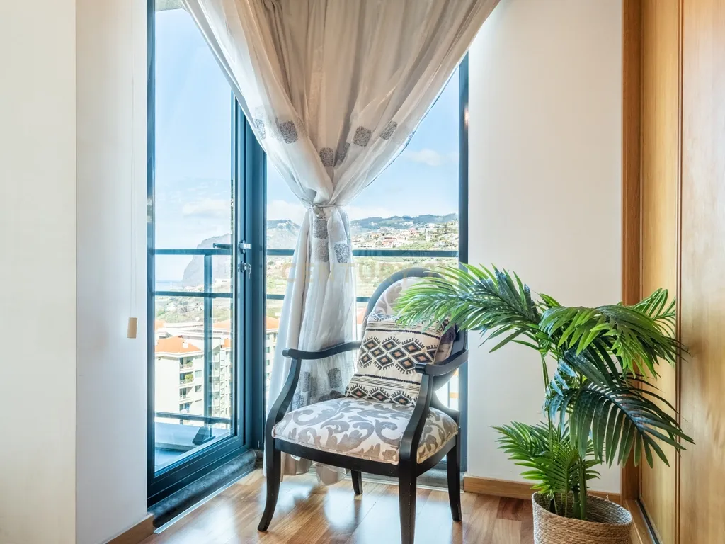 Penthouse com Vista Mar em Funchal, Madeira - Image 21