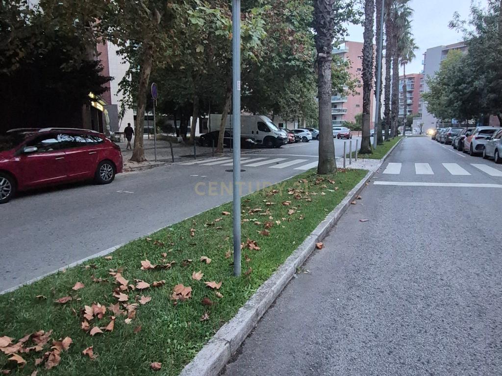 Exclusivo T2 na Urbanização Malvarosa – O Equilíbrio Perfeito entre Modernidade e Conforto em Alverca do Ribatejo! - Image 3