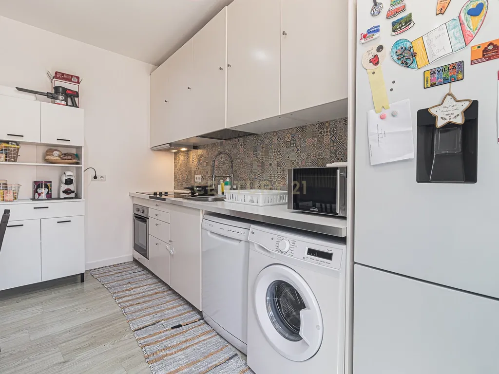 Moradia T2 Renovada em Fanhões – Conforto e Tranquilidade às Portas da Cidade - Image 11