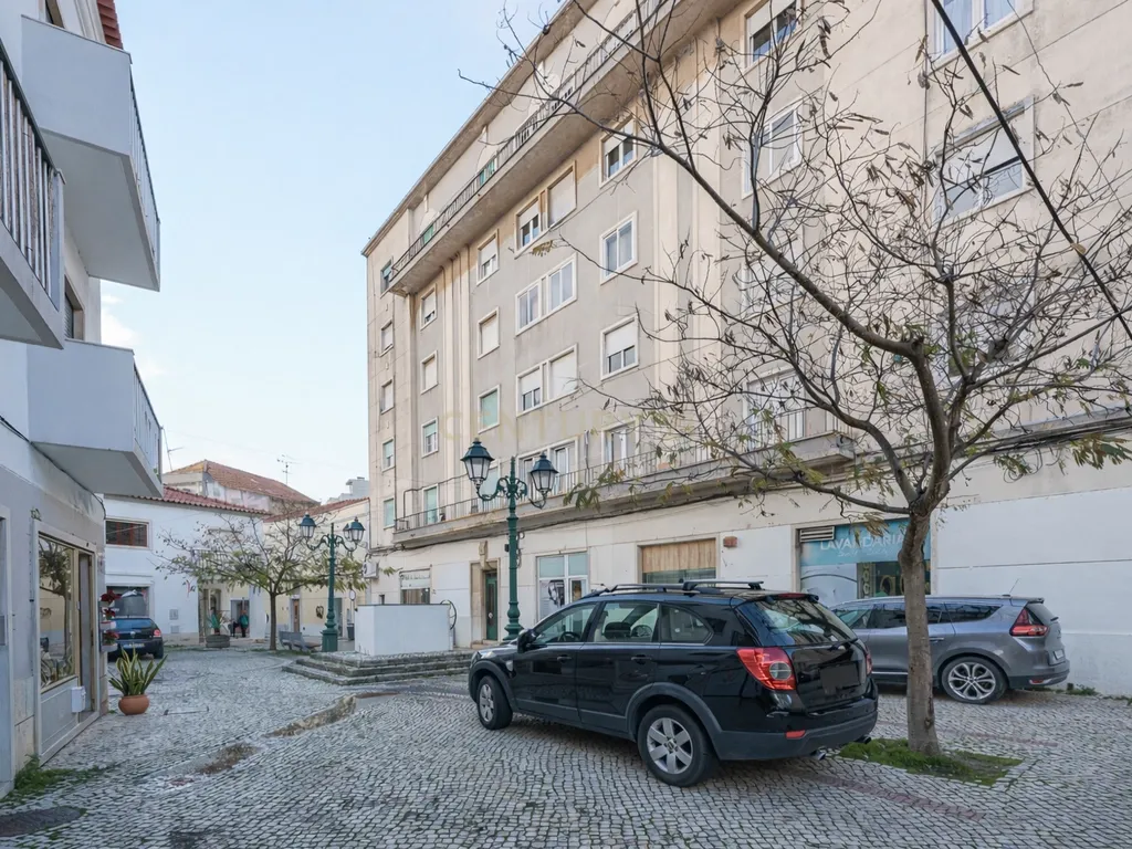 APARTAMENTO T6 NO CORAÇÃO DA CIDADE, EM SETÚBAL - Image 10