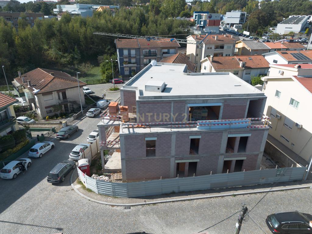 Apartamento T2 na Ponte da Pedra — Gueifães, Maia - Image 13