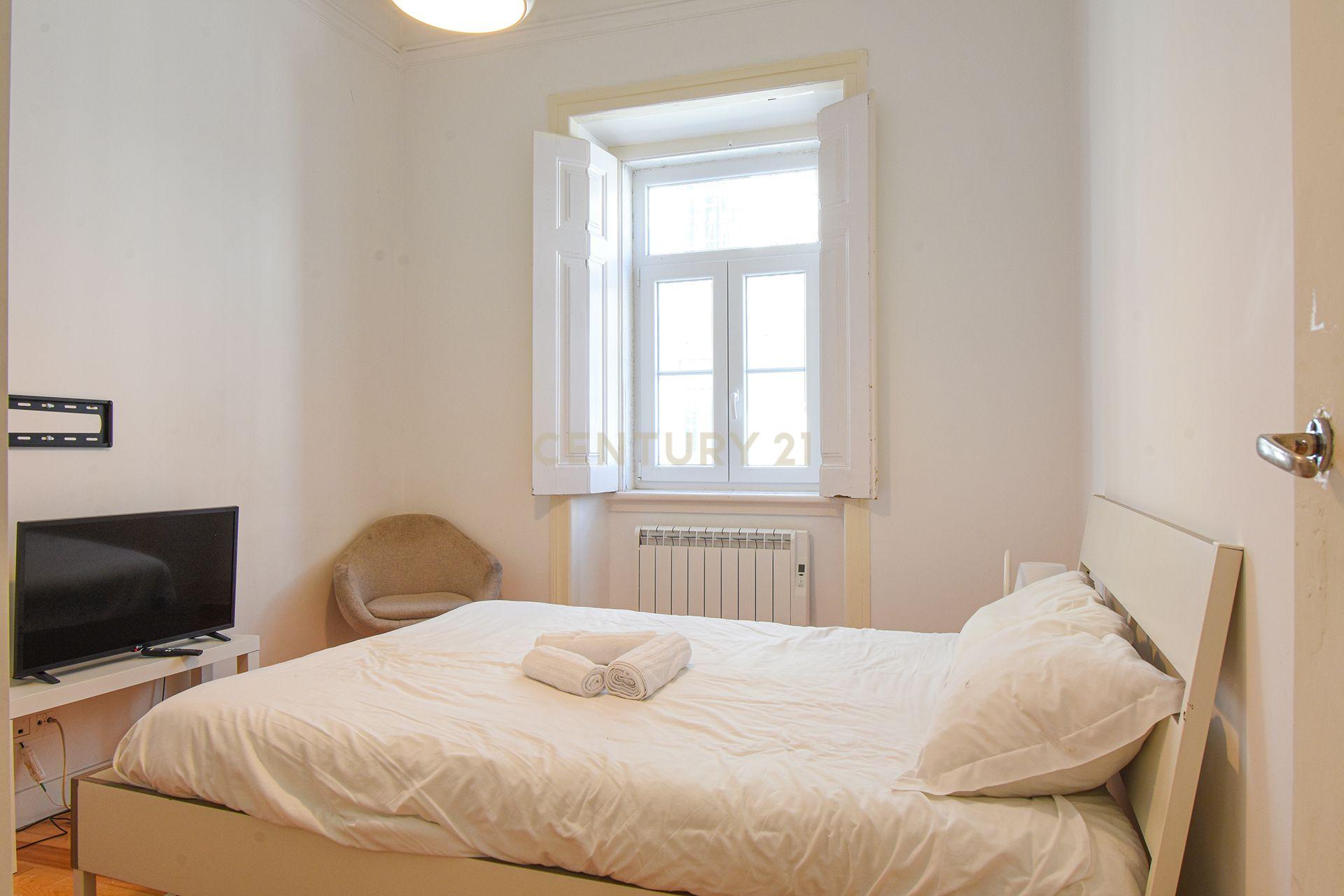 Apartamento T3 renovado com Licença AL - Lisboa - Image 6