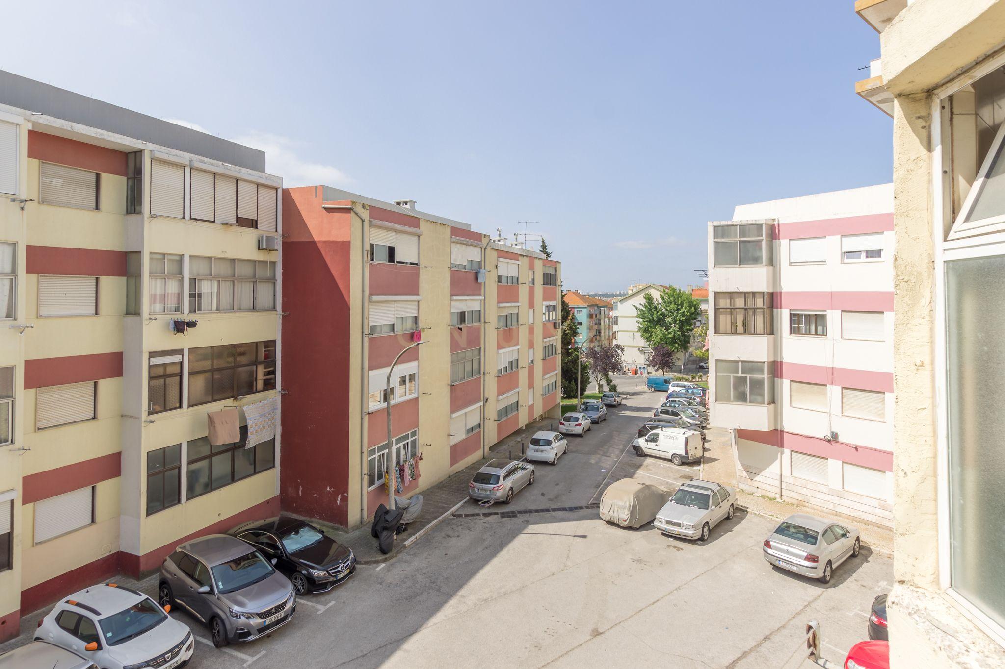 Apartamento T3 Av. Bocage no Barreiro - Image 16