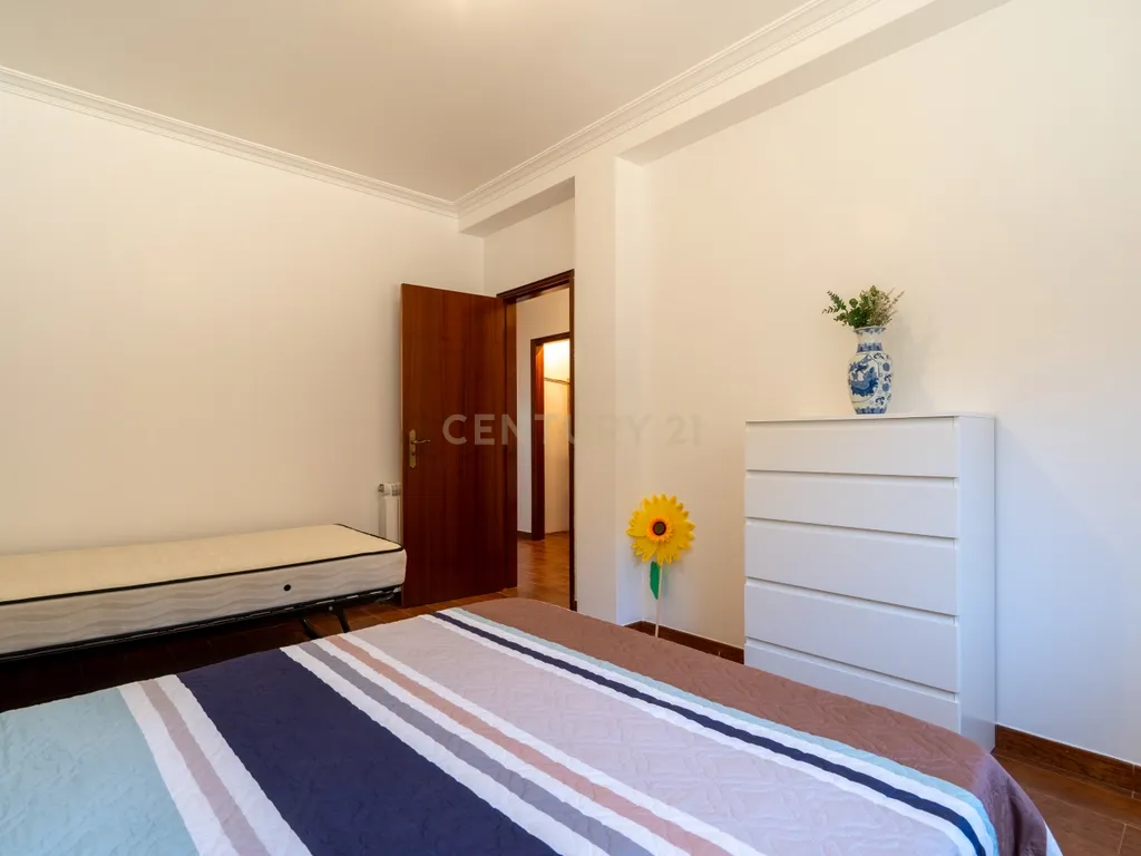 Espaço, Natureza e Tranquilidade: Moradia T6 em Cabril - Image 43