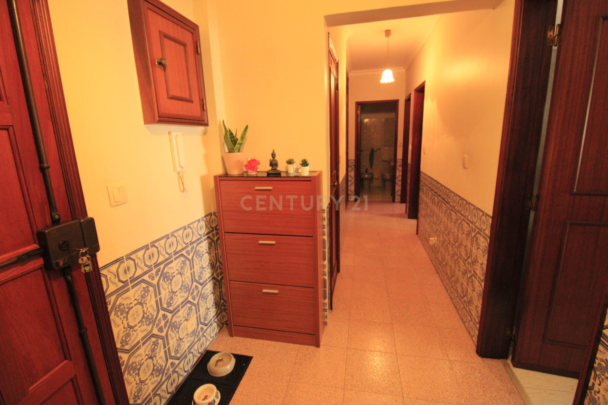 Apartamento T2 com Garagem | Agualva-Cacém - Image 13