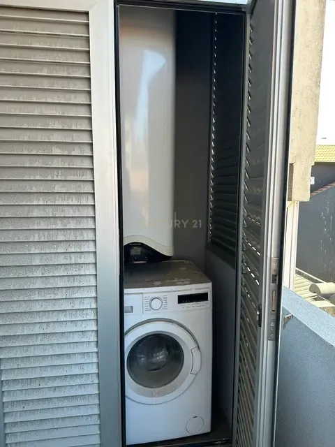T3 Novo com Garagem para Arrendamento no Centro do Porto - Image 26