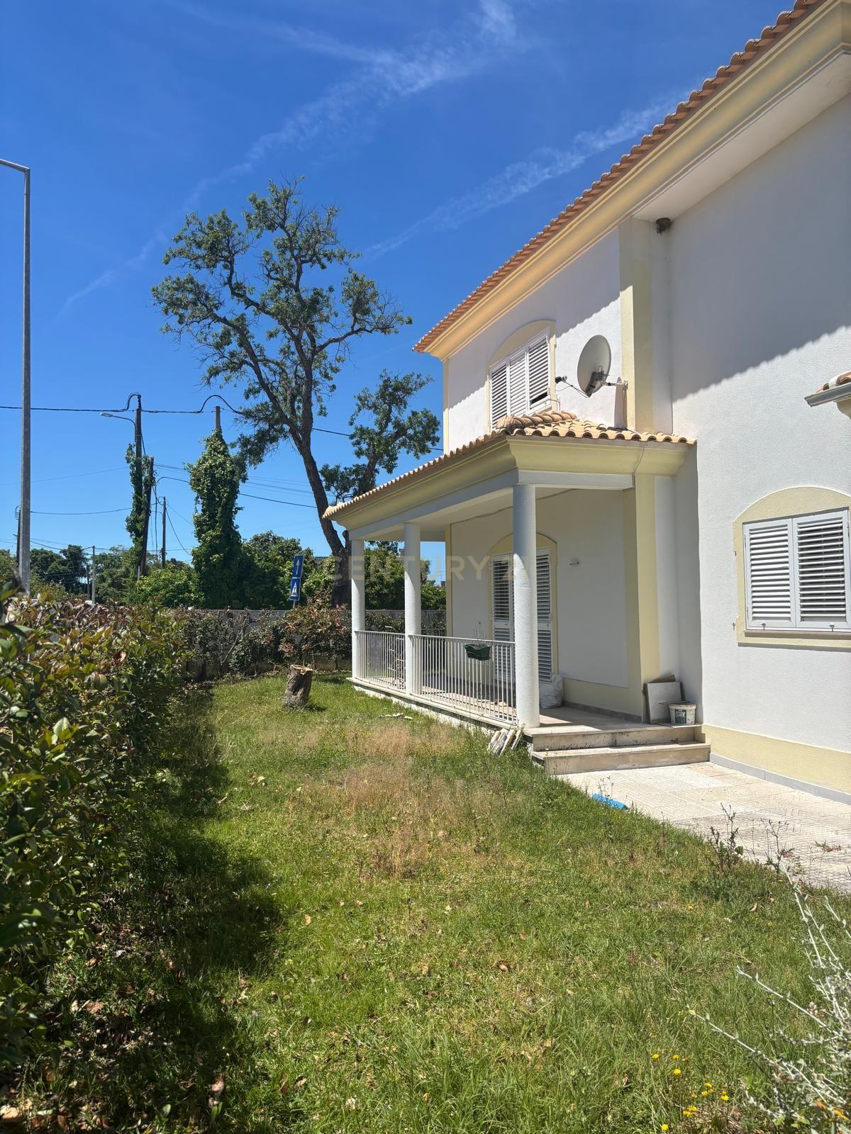 Moradia T3 para Arrendamento em Sesimbra – Carrasqueira - Image 10