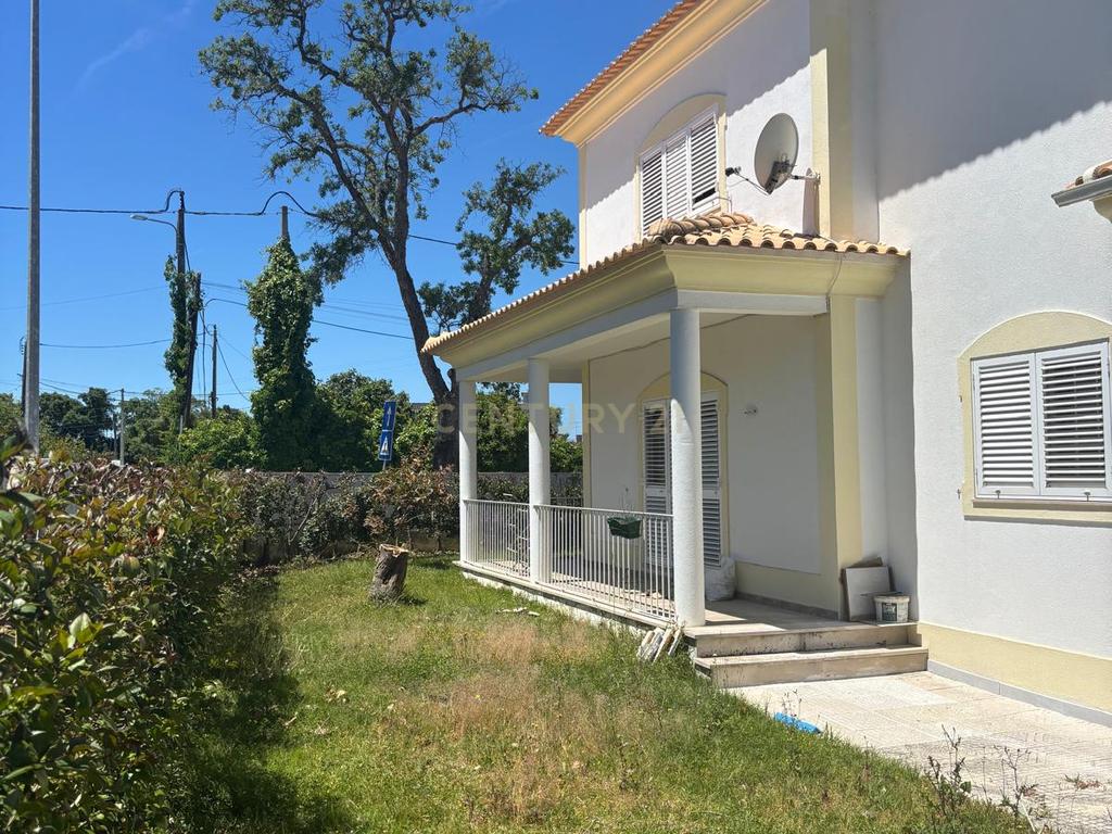 Moradia T3 para Arrendamento em Sesimbra – Carrasqueira - Image 10