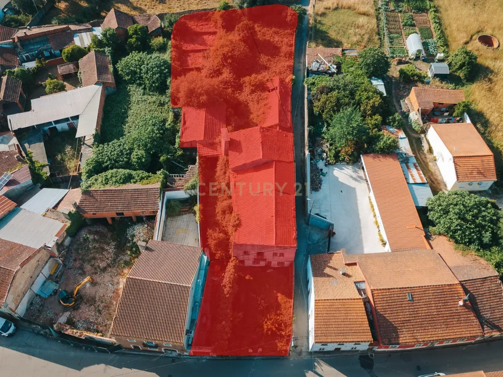 Casa para Recuperar em Vacariça, Mealhada - 677m² - Image 3