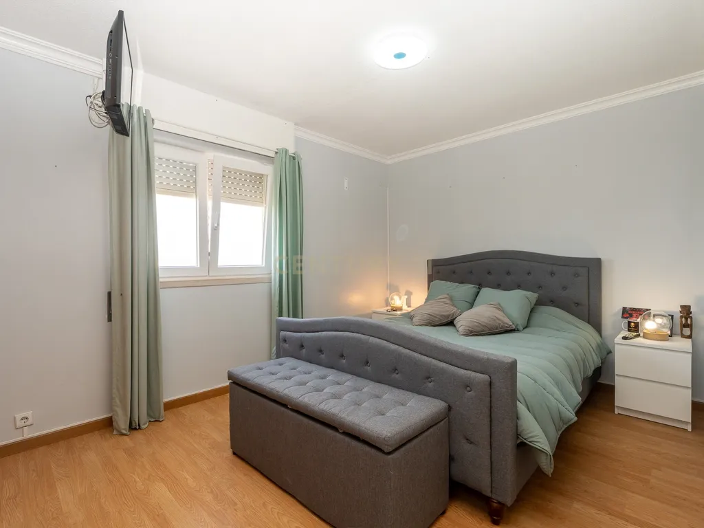 🏚️ ÓTIMO APARTAMENTO T3 - Santo António dos Cavaleiros - Image 14