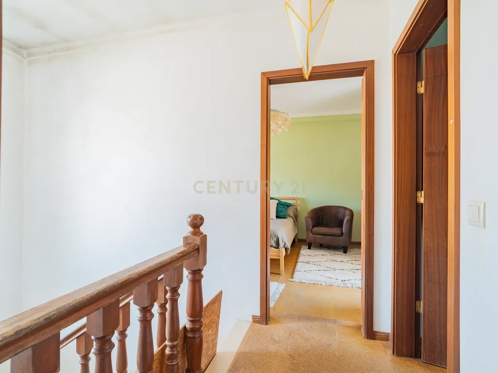 🏡 Moradia na Nazaré com enorme potencial de valorização - Image 16
