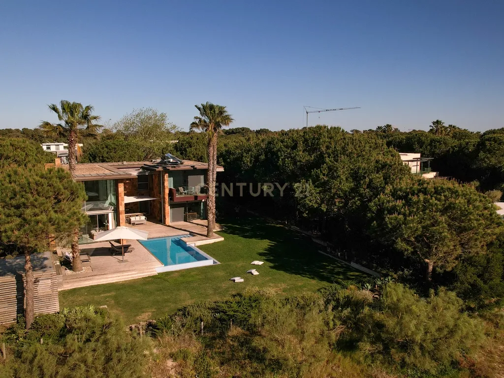 Moradia Exclusiva em Primeira Linha de Mar com Piscina Infinita / Tróia-Carvalhal - Image 89