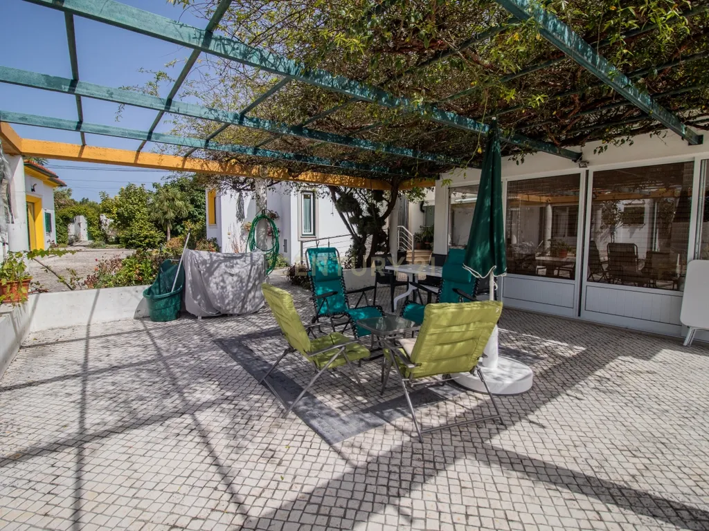 Moradia térrea T3+T0 com piscina, garagem e terreno com 2.257 m², no Ervedal, em Quiaios - Image 49