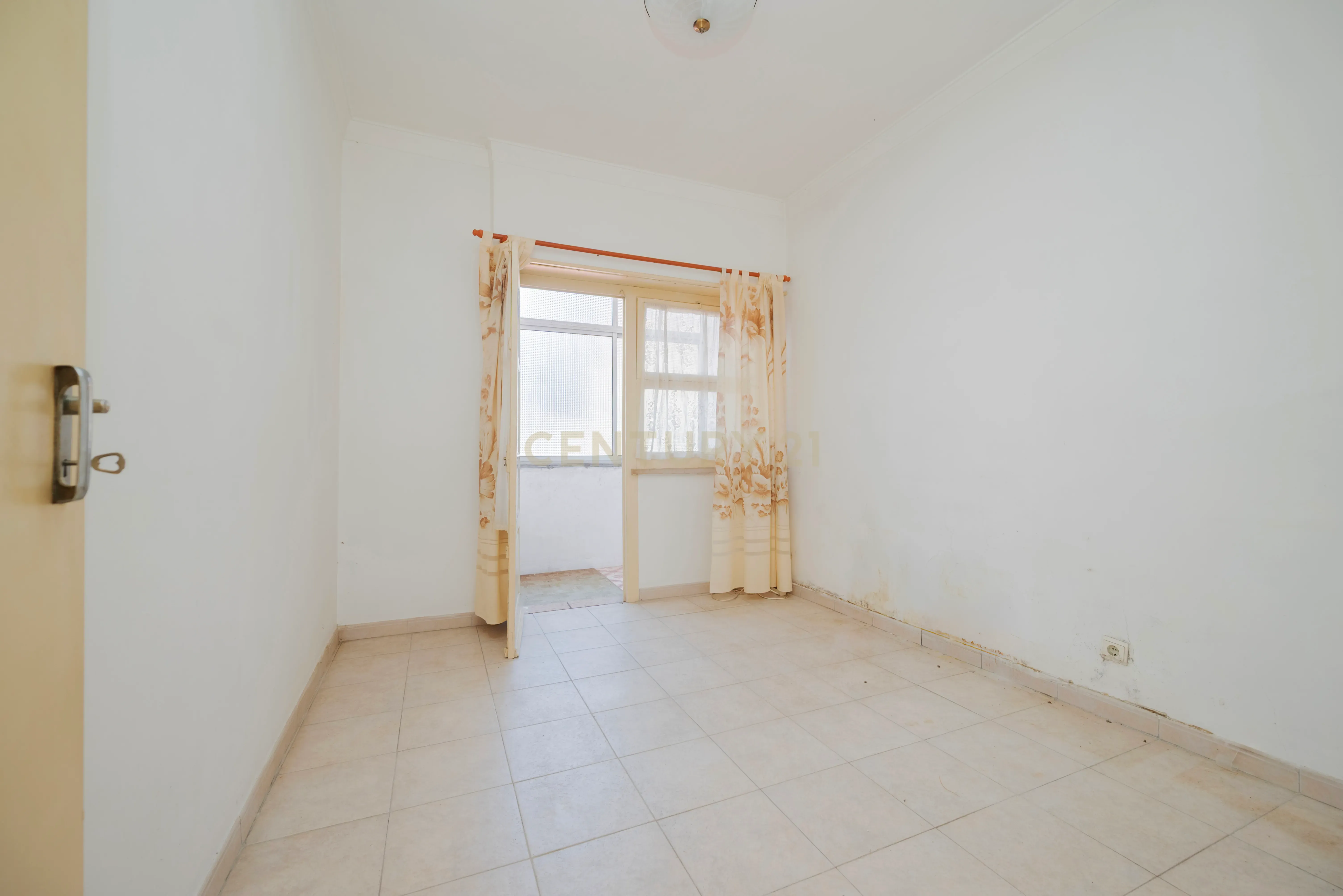Fotografia 10 de Oportunidade Investimento - Apartamento T2 | Mercês | Algueirão Mem Martins | Sintra