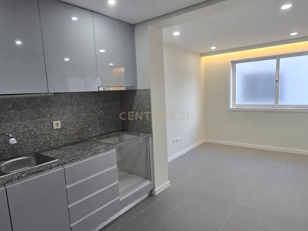 Apartamento T3 | Rés do Chão | Rio Tinto - Image 17