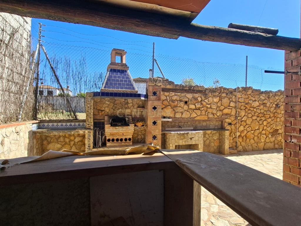 Moradia andaluza independente com piscina privada, jardim bem cuidado, cozinha exterior com churrasqueira e charme tradicional na tranquila zona residencial de Los Arroyos (Arriate), a apenas 10 minutos de Ronda e a menos de uma hora da Costa del Sol — pronta a habitar. - Image 23