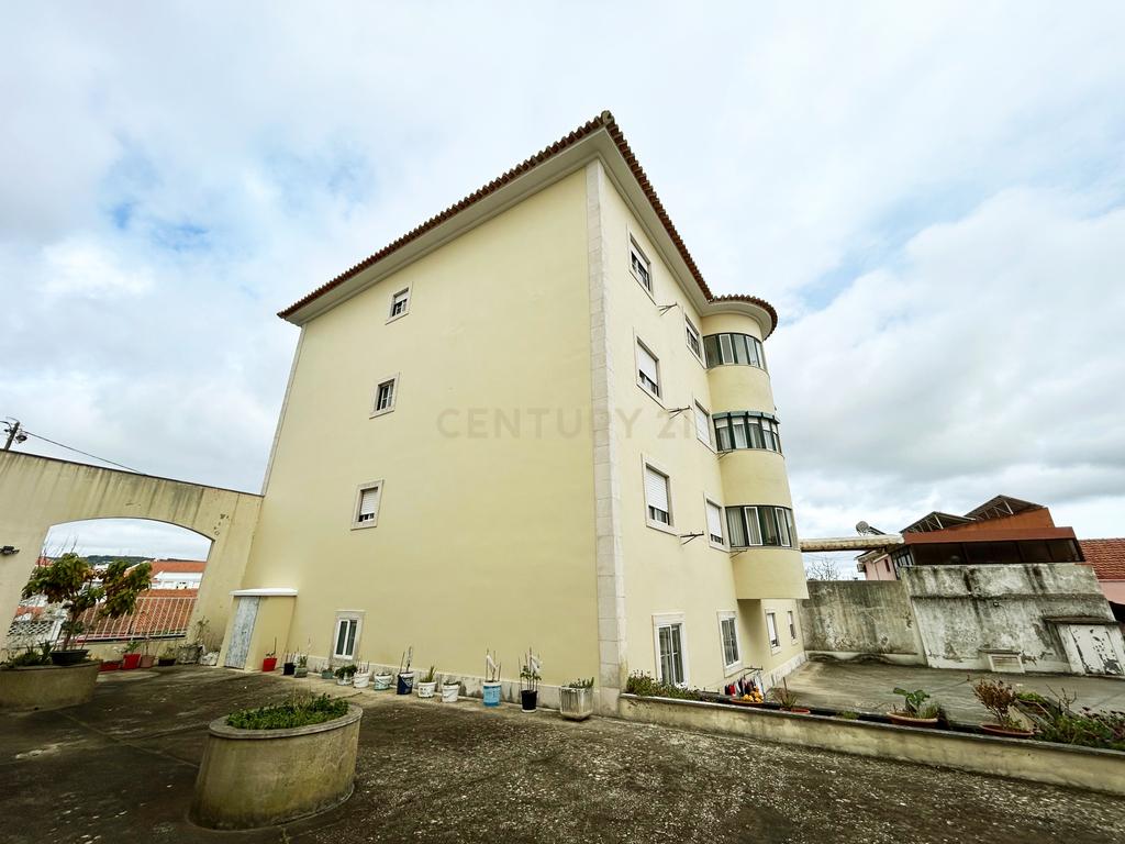 Apartamento T2 em Loures - Condomínio fechado - Image 29