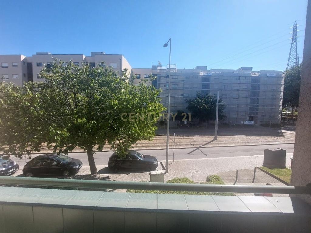 Apartamento T2 em Matosinhos com Garagem e Varanda - Image 21