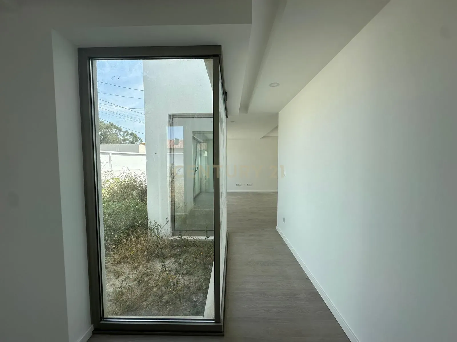 Fotografia 9 de Casa Nova em Cacia, Aveiro - 4 Quartos e Jardim Privado