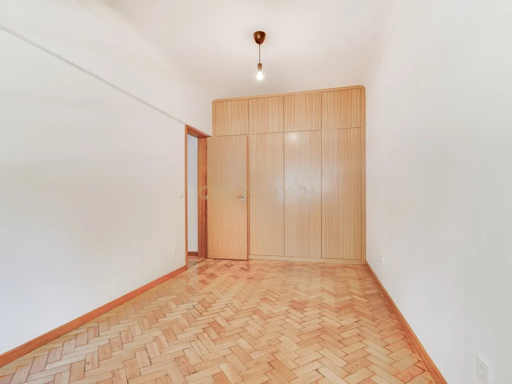 Apartamento T3 | 125 m² | Praça Pasteur – Lisboa - Image 11