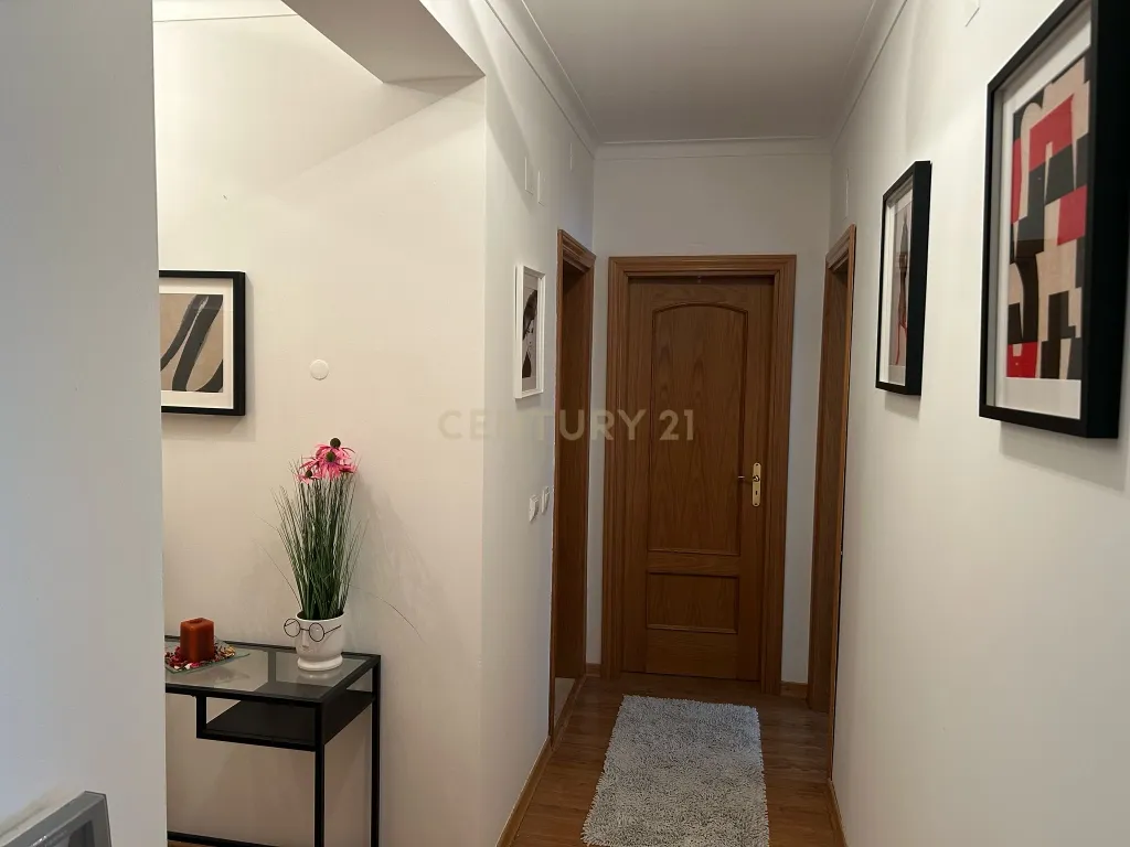 Excelente apartamento T2 para arrendamento - Image 6