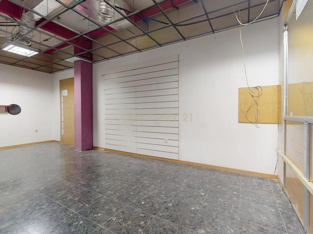 Espaçoso imóvel comercial para renovar no centro de Madrid, a apenas 10 minutos da estação de Atocha. - Image 11