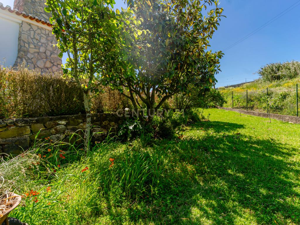 Espetacular Moradia T4 em Mafra com Jardim e Terraço - Image 57