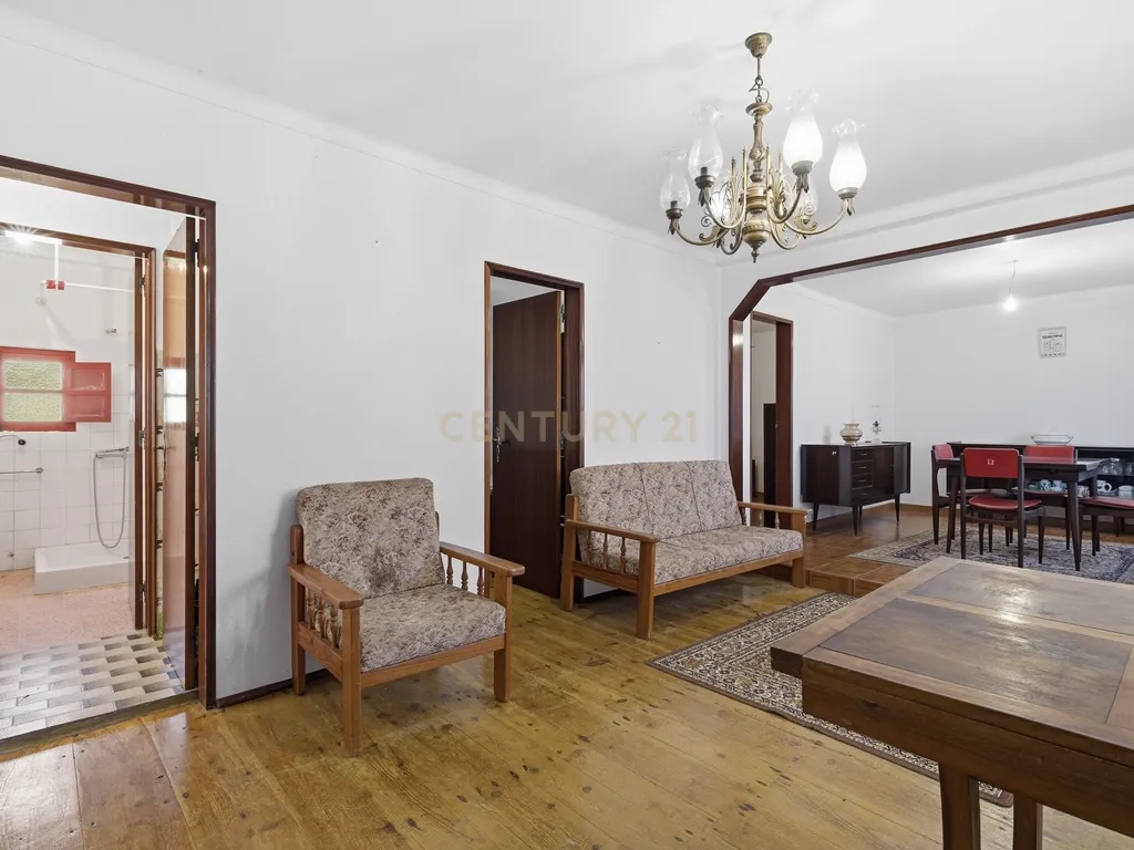Quinta em Bonabal com Moradia T3 + Armazém + Terreno com mais de 3 400m2 - Image 3