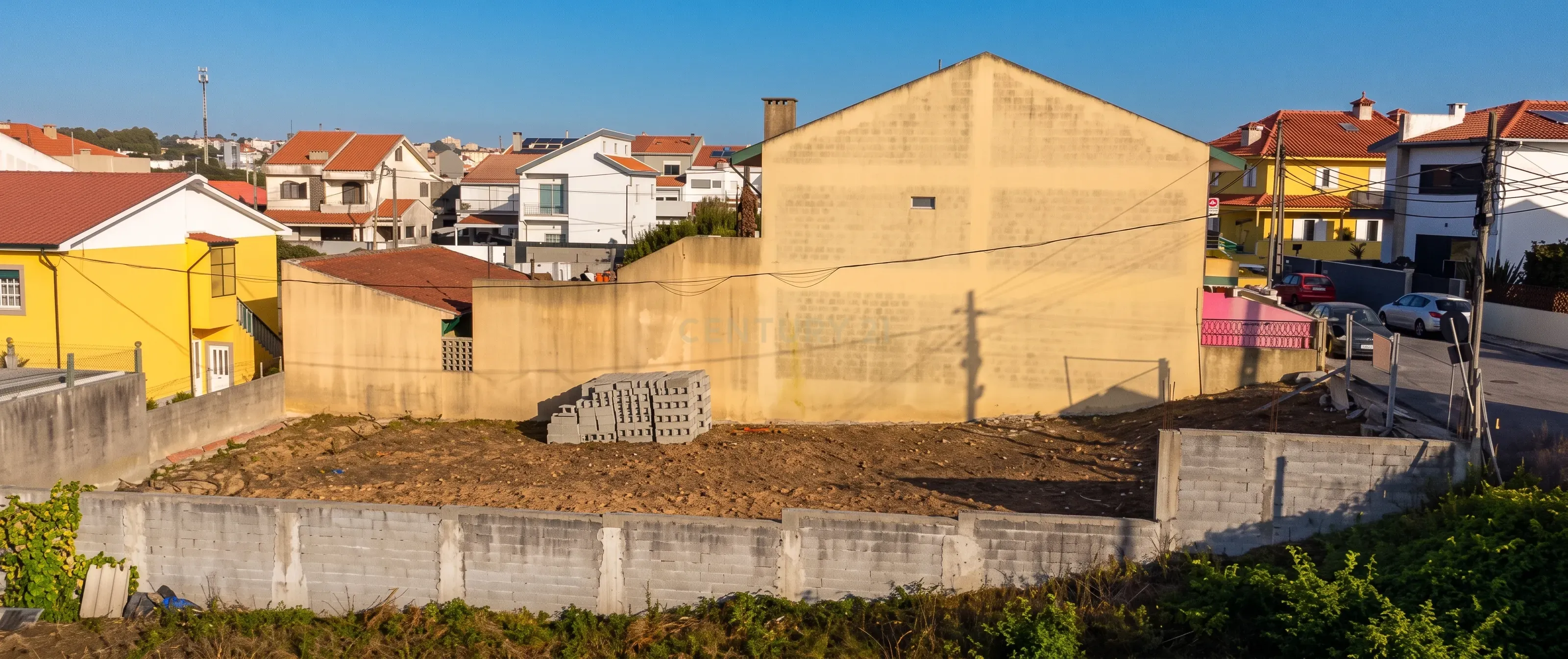 Fotografia 9 de Terreno urbano com 371m2 em Guifões, Matosinhos