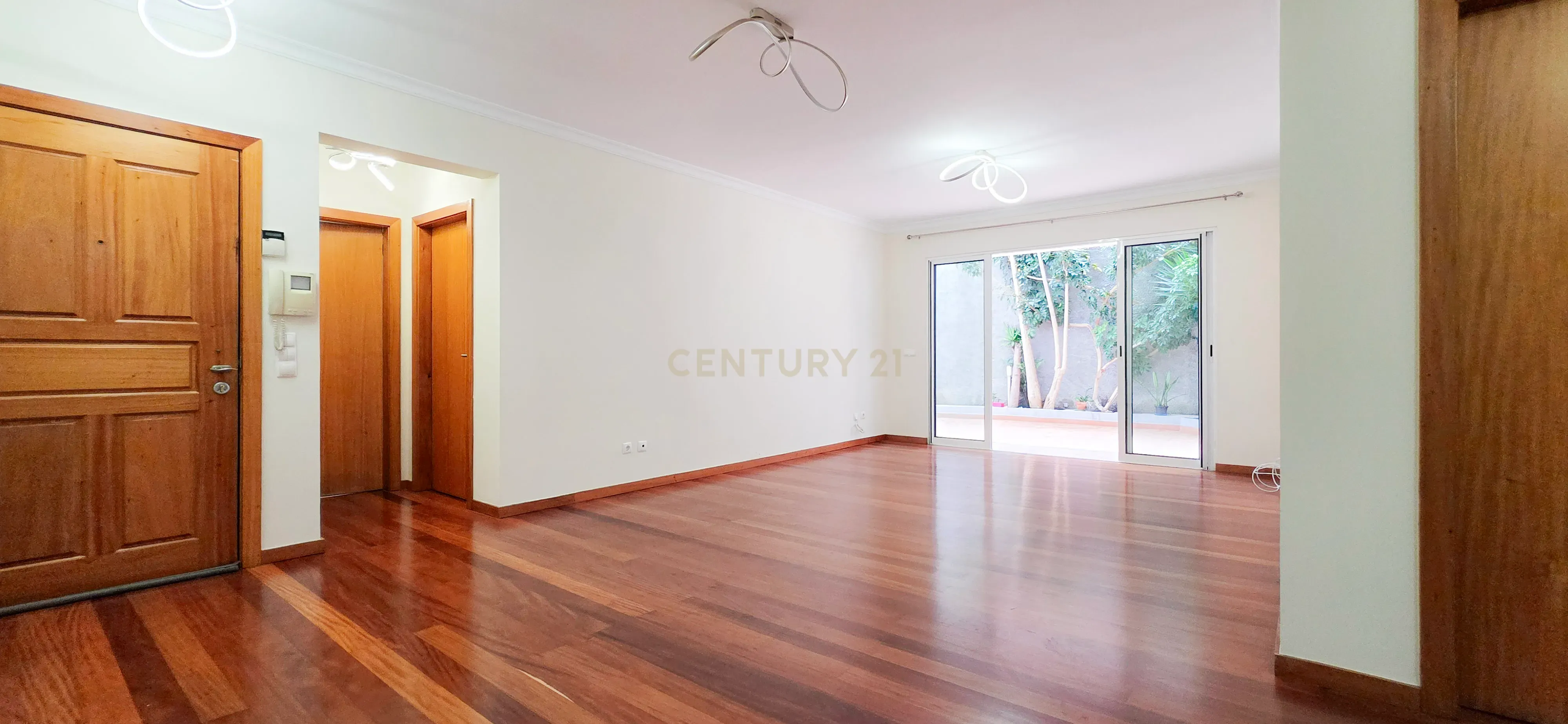 Fotografia 3 de Apartamento T2+1 em Santo António