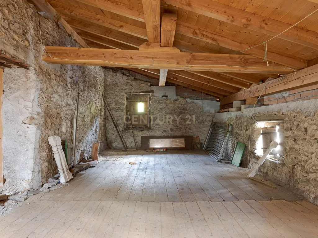 - Image 27
