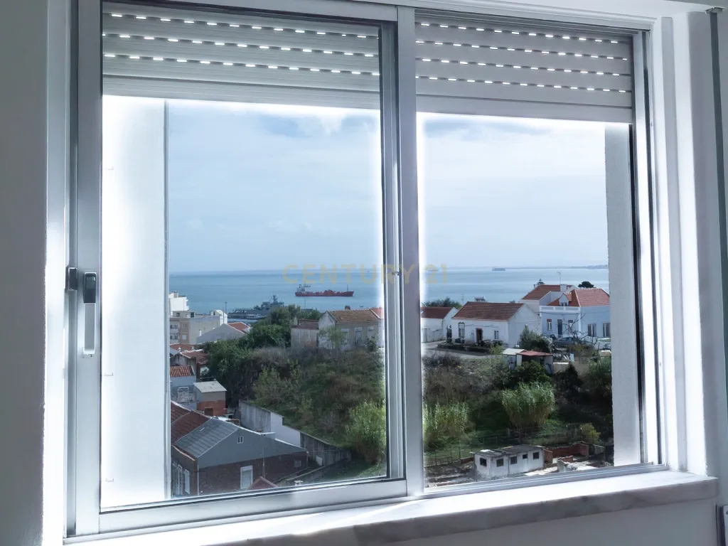 VIVER ENTRE O RIO, O MAR E A SERRA – UMA OPORTUNIDADE ÚNICA EM SETÚBAL! - Image 24