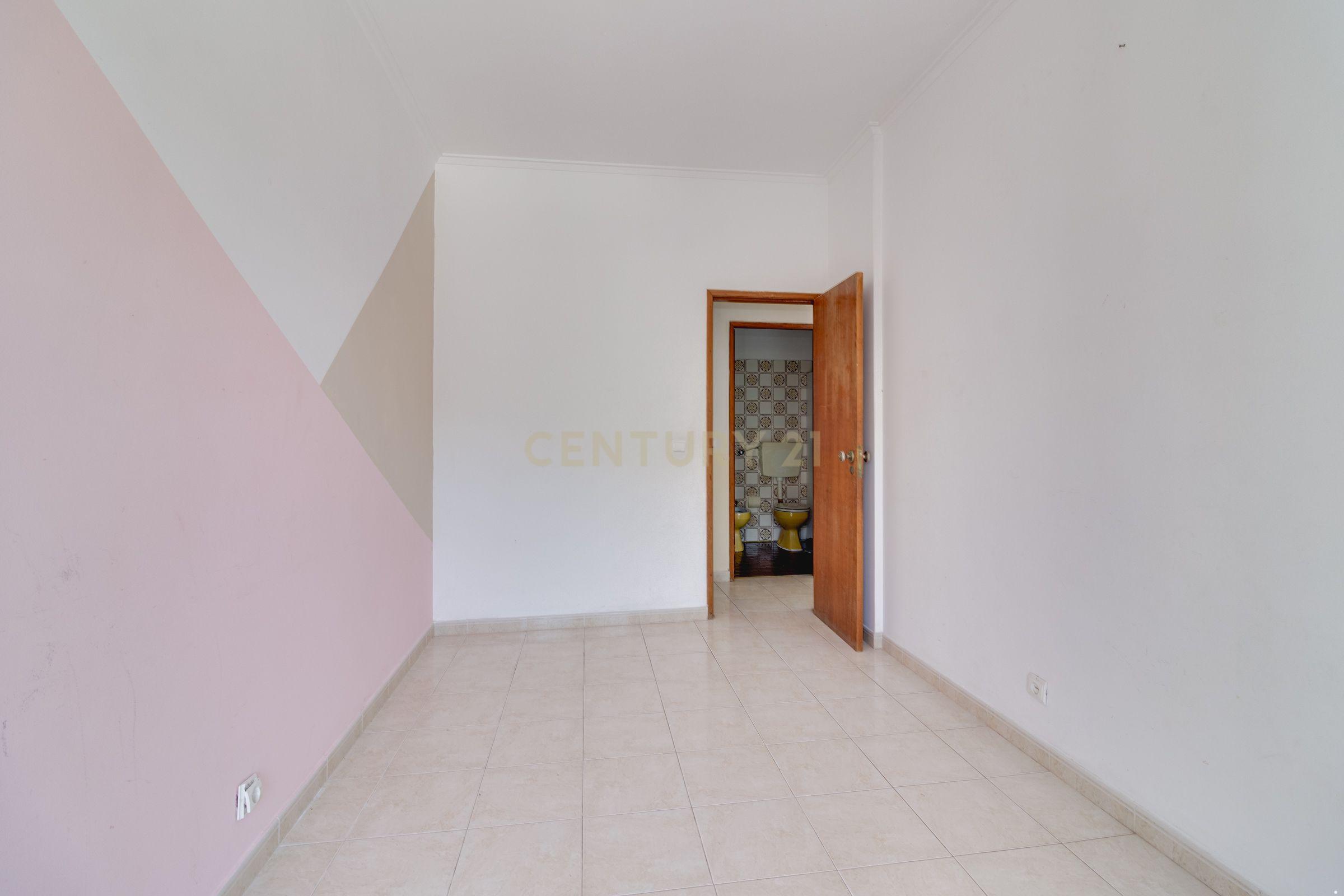Apartamento T3 à venda em Carnaxide e Queijas, Oeiras — foto 17