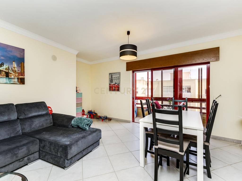 Apartamento T3 com 129m2 e Garagem, na Quinta Da Piedade   - Image 8