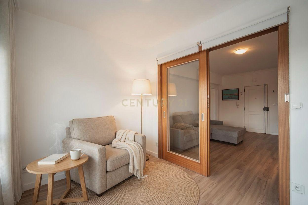 Fotografia 10 de Apartamento T1 + Escritório totalmente remodelado