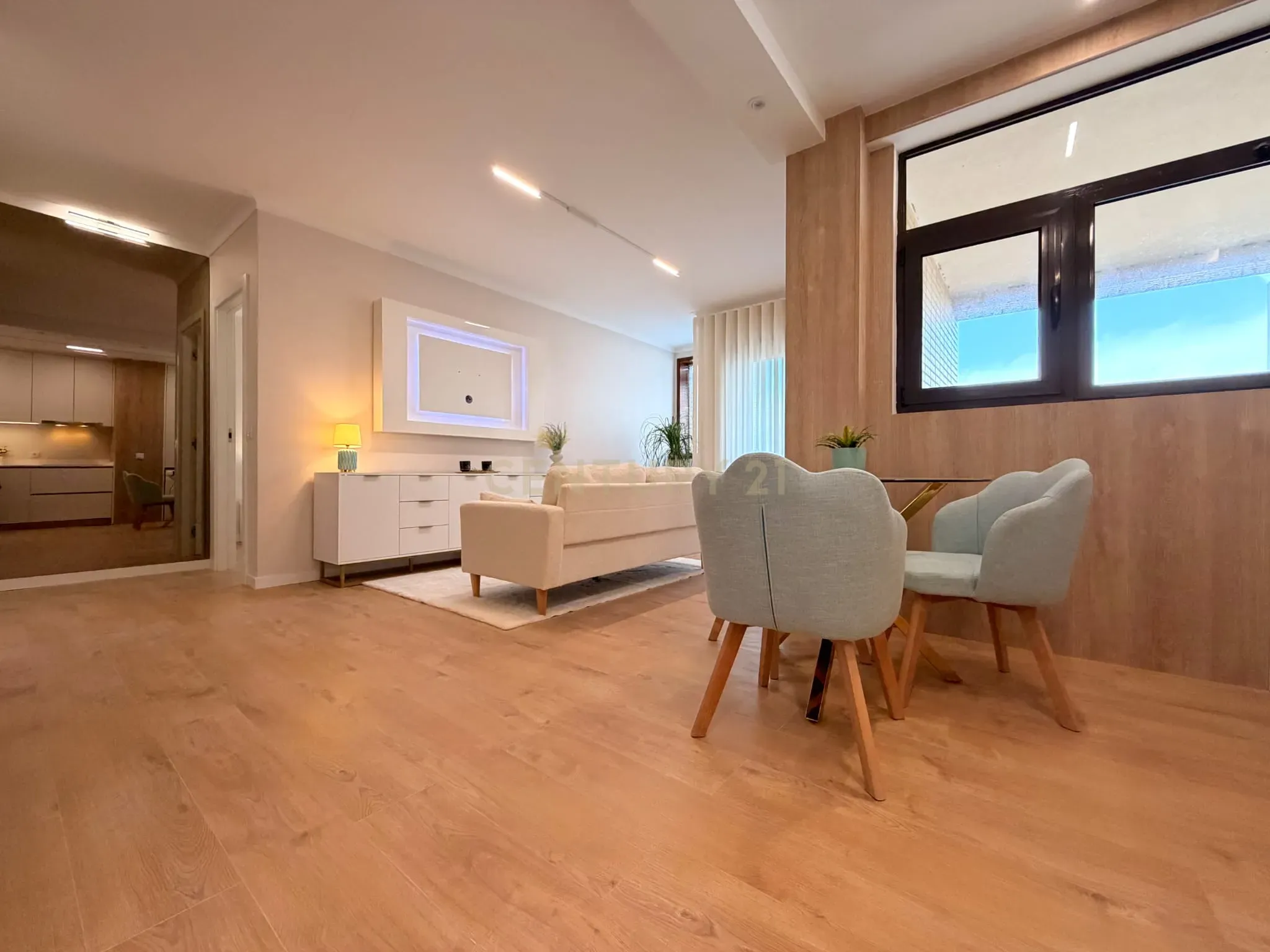 Fotografia 3 de Apartamento T1 Renovado, Mobilado e Equipado – Póvoa de Varzim, Porto