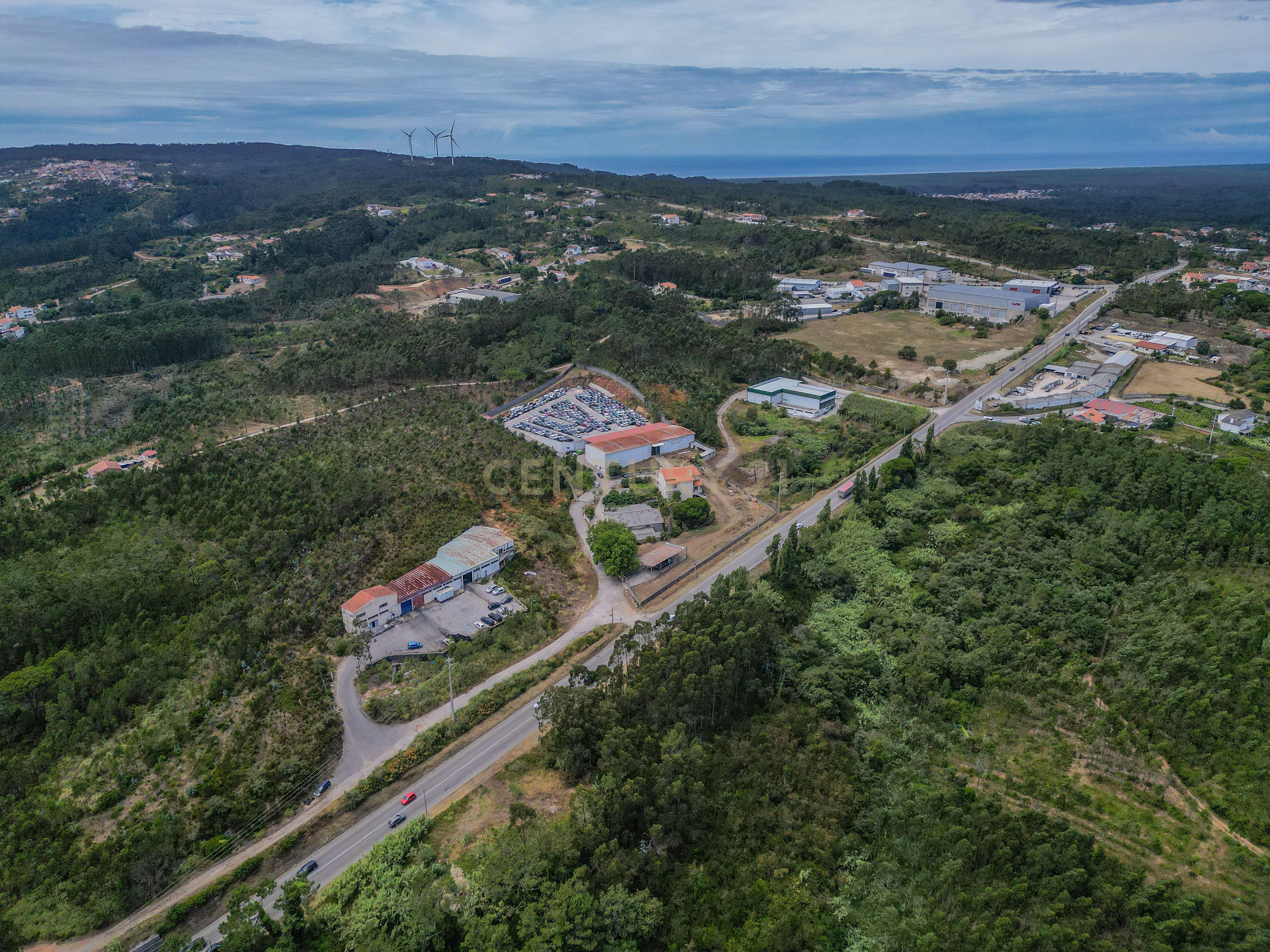 Fotografia 5 de Edifício com armazém e serviços, 200 m2, excelente localização na EN 109, Figueira da Foz.