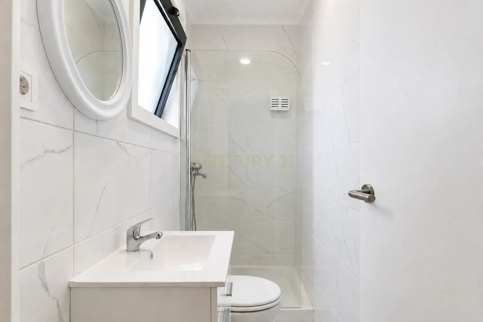 Fotografia 6 de Moradia T1 Renovada às portas do Porto