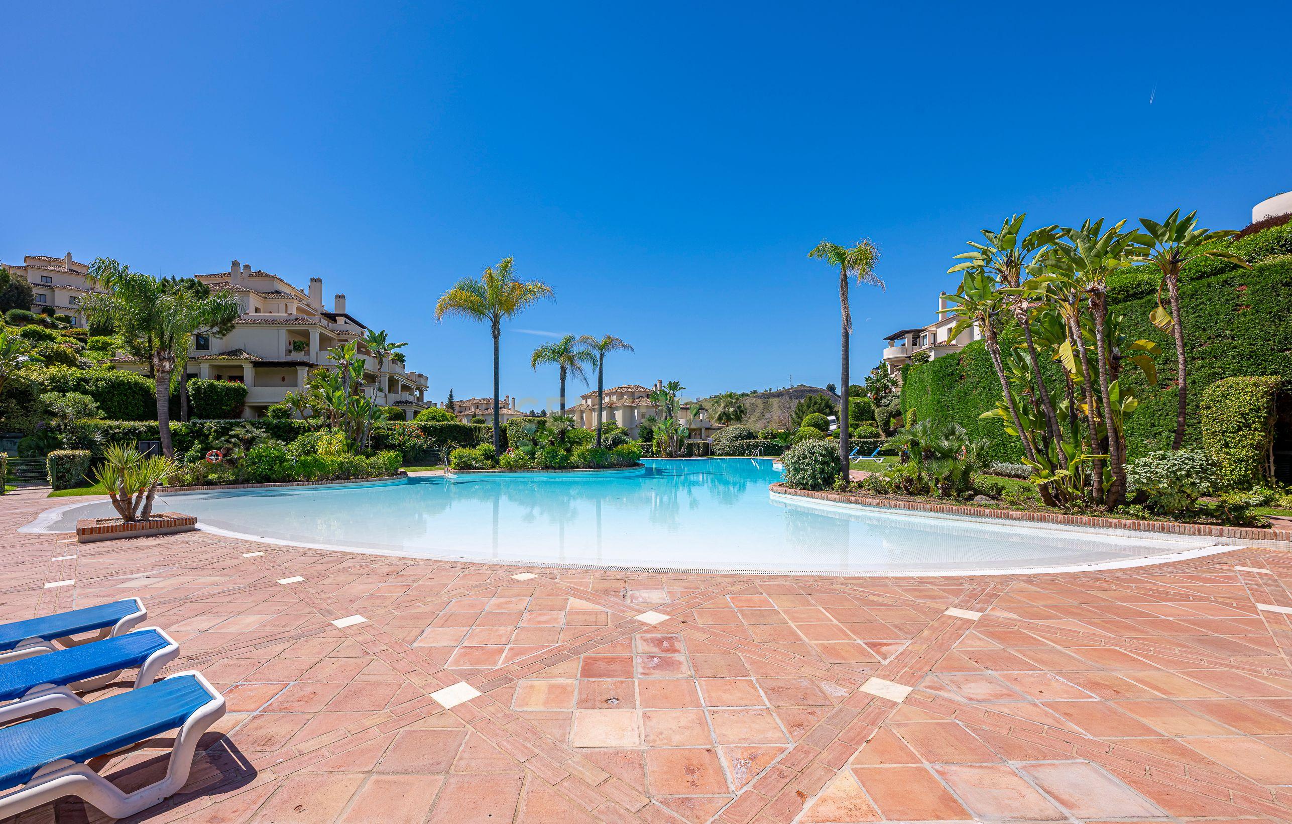 Penthouse de luxo com 4 quartos em Capanes del Golf, Benahavís - Vistas panorâmicas e serviços exclusivos - Image 28