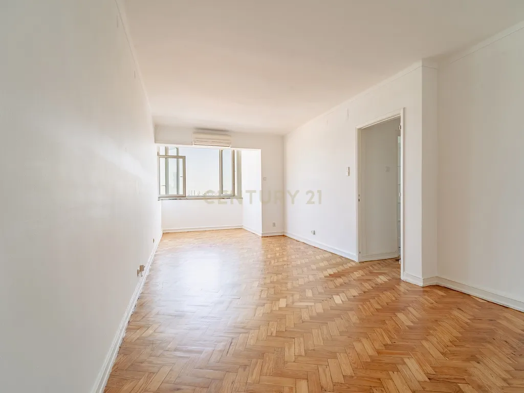 T3 Duplex com Terraço — Campo de Ourique - Image 4