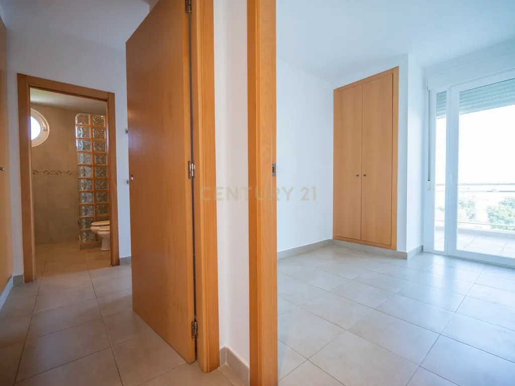 Luxuosa Moradia em Ibiza com Vista Mar e Piscina Privada - Image 11