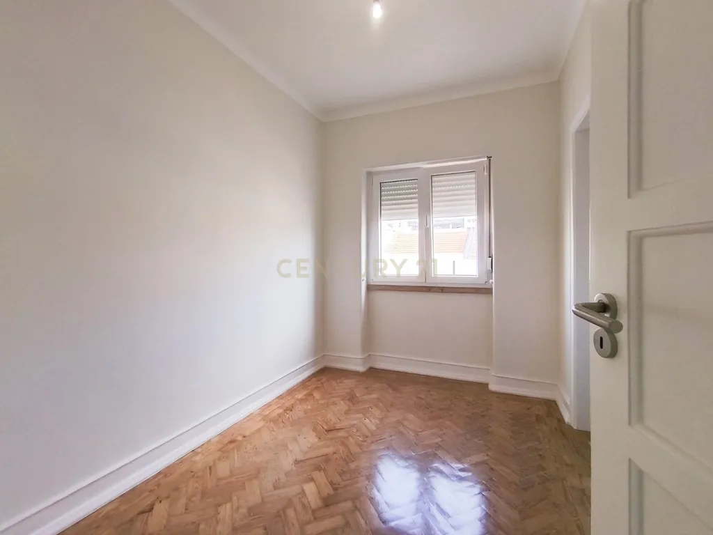 Apartamento T4 na Rua Passos Manuel, Arroios, Lisboa - Image 12