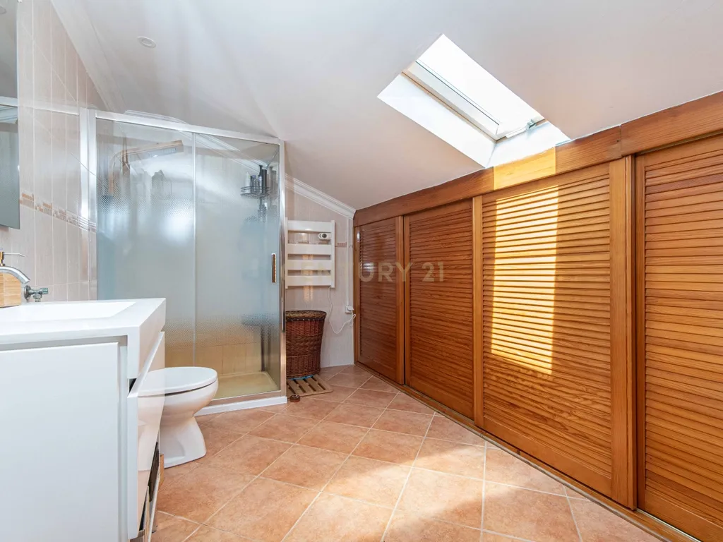 Moradia Exclusiva para Investimento em Quinta do Anjo, Palmela - Image 53
