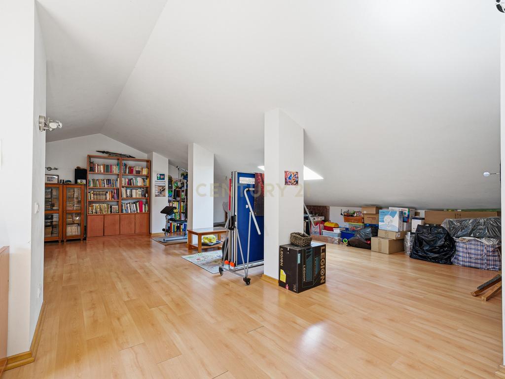 Apartamento T3 Duplex Samouco | Box para 2 Viaturas | Elevador - Image 7